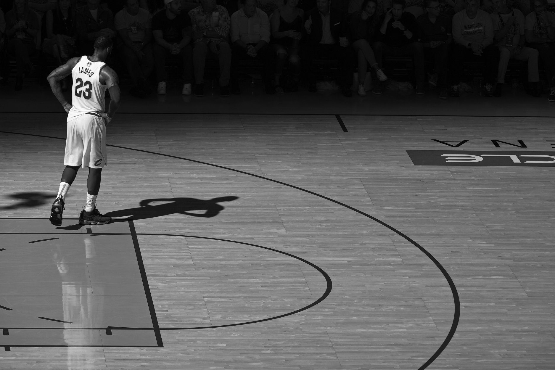 ΛεΜπρόν Τζέιμς: Η απόφαση, έκδοση τρίτη