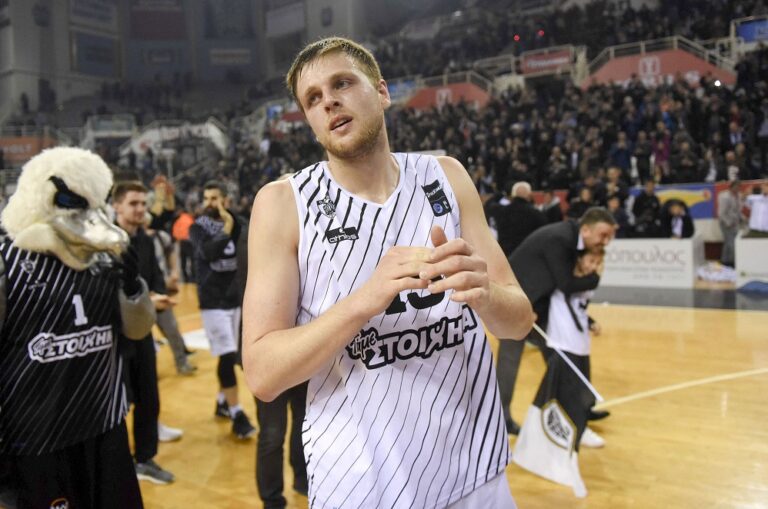 Mε Χαραλαμπόπουλο κόντρα στον Προμηθέα