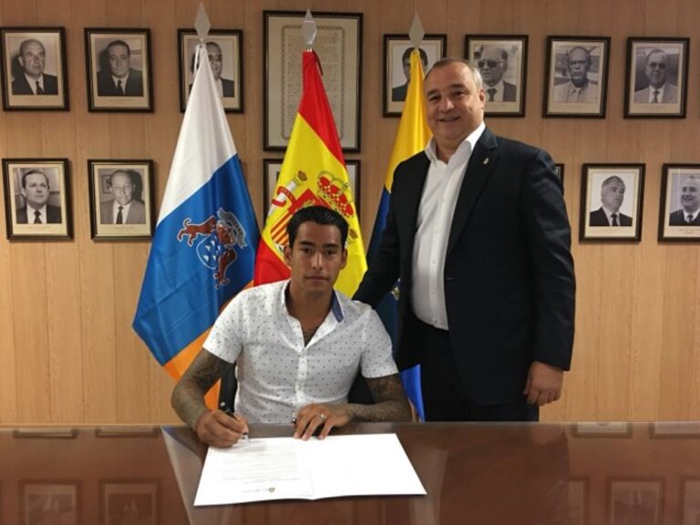 Ανανέωσε με Λας Πάλμας ο Αραούχο