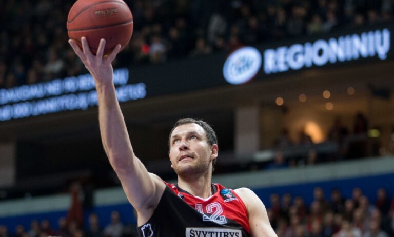 Στον τελικό ο Μαυροκεφαλίδης κόντρα στον Σάρας