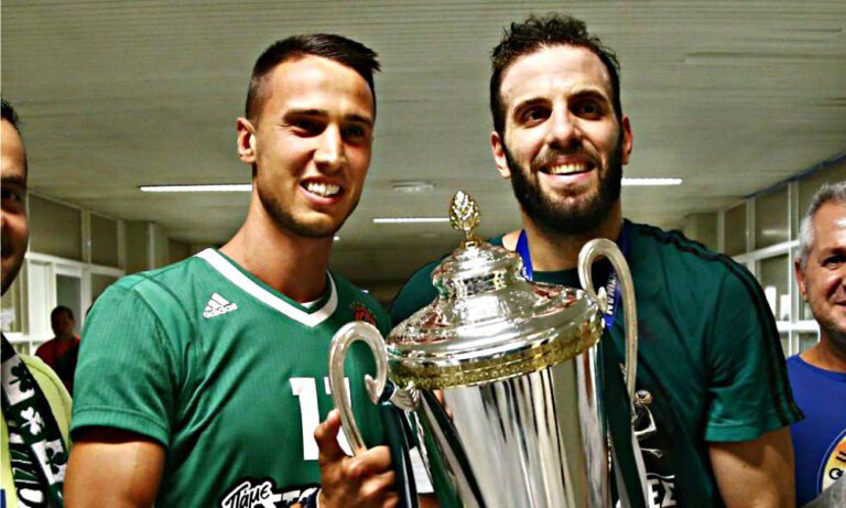 Στο ΟΑΚΑ και με την κούπα στα χέρια ο Οδυσσέας (pic)