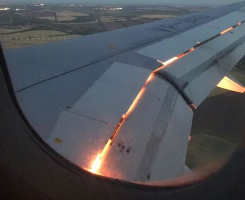 Το αεροπλάνο της Σαουδικής Αραβίας έπιασε φωτιά! (vid)
