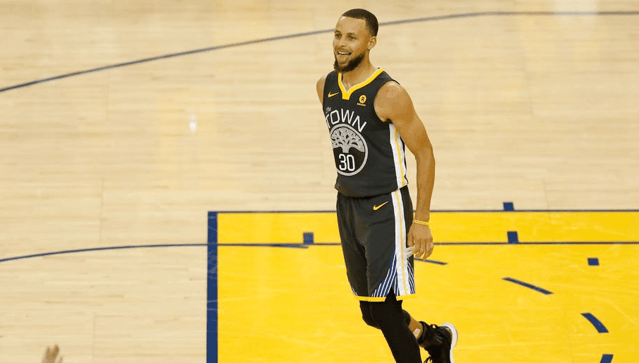 Ξεπέρασε τον ΛεΜπρόν ο Κάρι (vid)