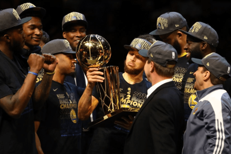 Το σόου του Κάρι στο Κλίβελαντ (vid)