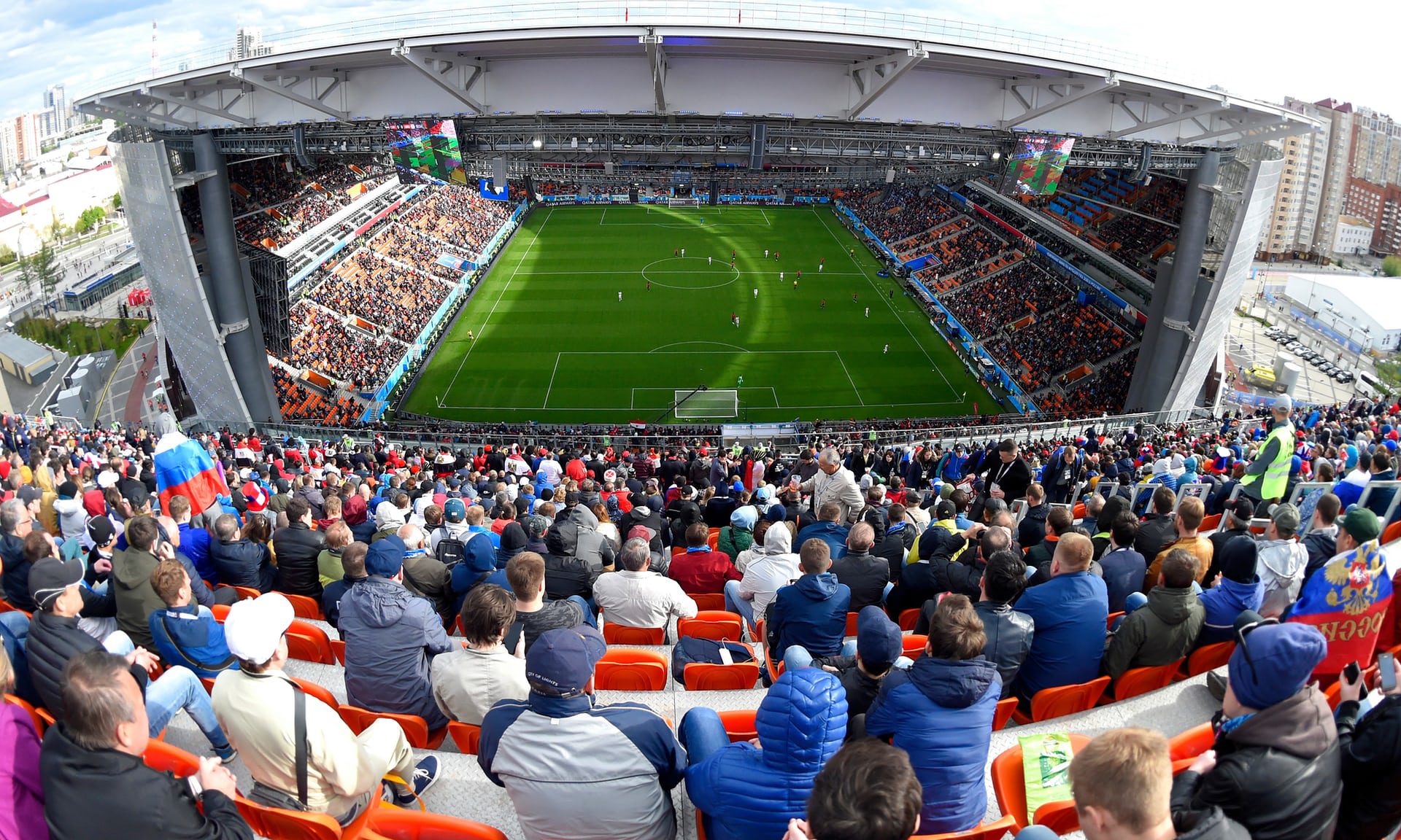 Сколько зрителей на стадионе. Стадион Екатеринбург Арена матчи ЧМ. Стадион ворлд кап 2018.