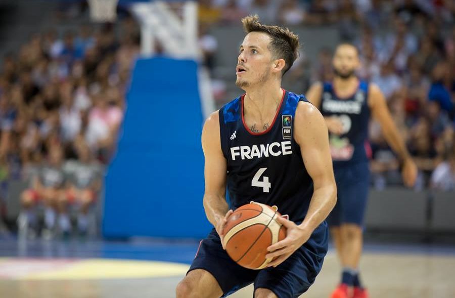 «Χάνει« τον Μάικ Τζέιμς, θέλει Ερτέλ το Μιλάνο