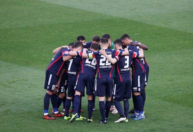 Ανανέωσε με Macron η Κέρκυρα