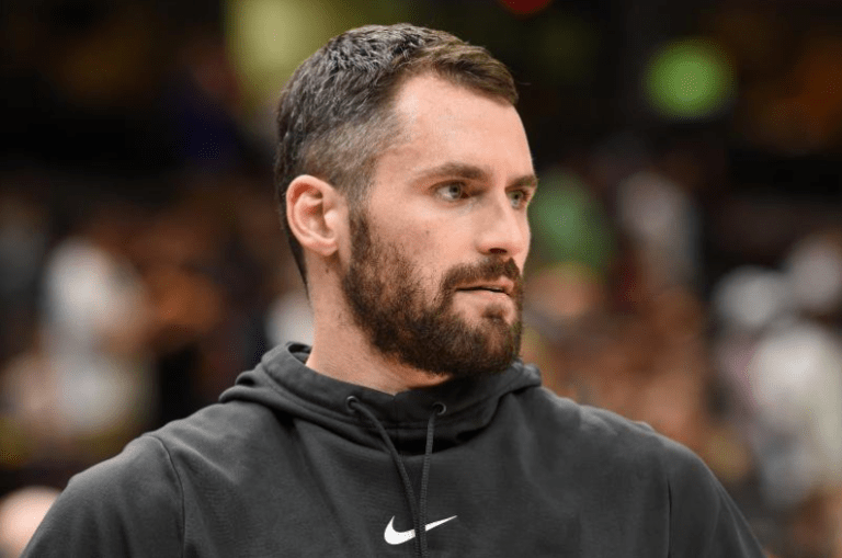 «Ο Λοβ μένει ακόμα και αν φύγει ο ΛεΜπρόν»