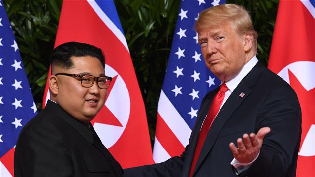 Υπογράφουν συνθήκη ΗΠΑ και Βόρεια Κορέα για να συνεχιστούν οι συνομιλίες