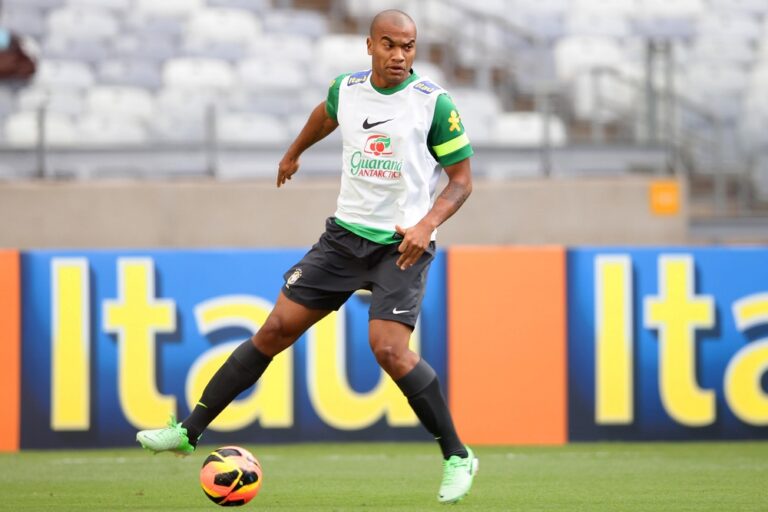 Όλα ξεκινούν από τον Μολέντο!