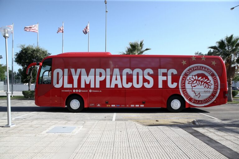 Το ανανεωμένο πούλμαν του Ολυμπιακού (pics)