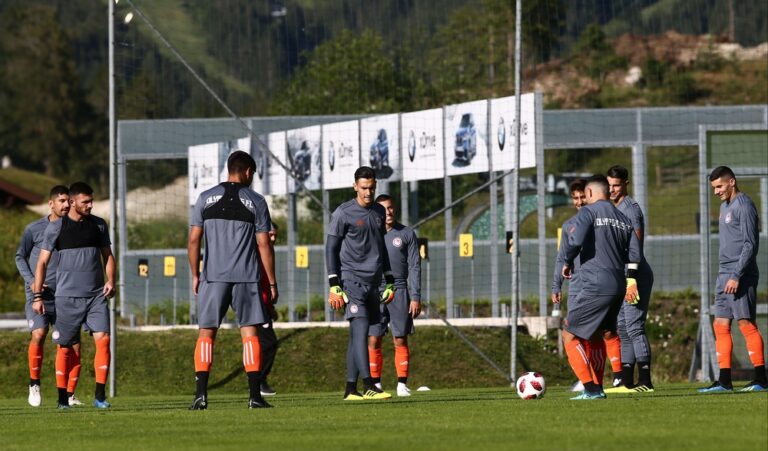 H πρώτη προπόνηση στο Ζέεφελντ (vid)