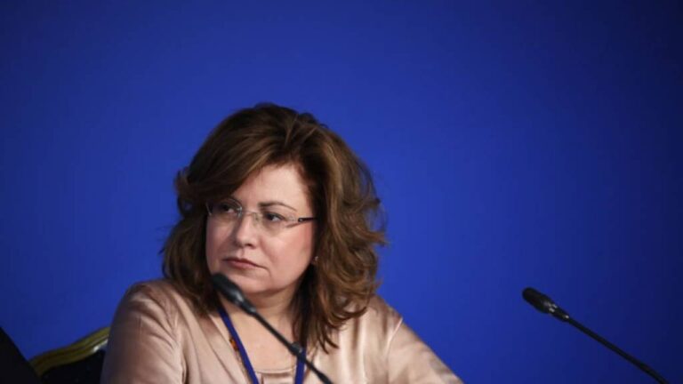 Σπυράκη για Τσίπρα: «Ως πότε θα πληρώνουμε τις καθυστερημένες συγγνώμες του;».