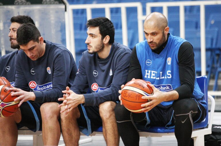 Βασιλόπουλος: «Ξέρουμε τι πρέπει να κάνουμε με το Ισραήλ»