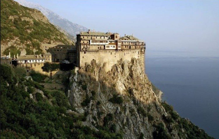 «Προδοσία της εθνικής συνείδησης»