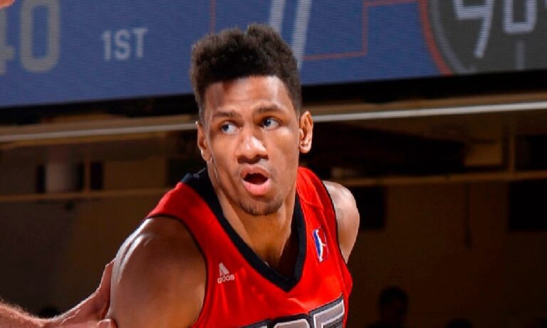 Στο ΣΕΦ ο Τουπάν με… φόντο την πυρκαγιά στην Κινέτα (pic)