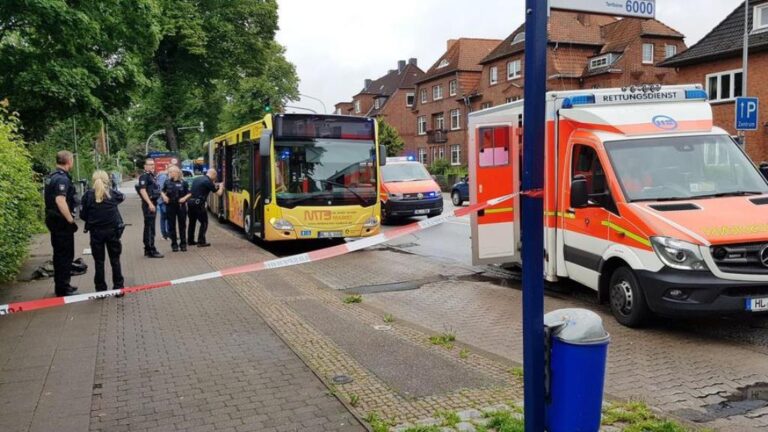 Επίθεση με μαχαίρι σε λεωφορείο στη Γερμανία!
