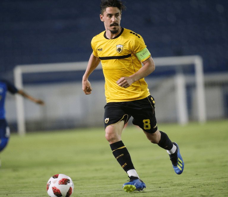 Σιμόες: «Θα τους κάνουμε δύσκολη τη ζωή»