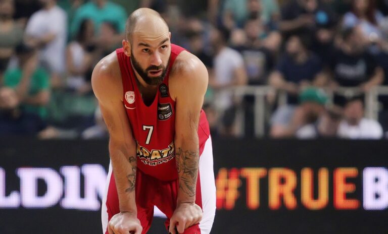 Ο Σπανούλης προσεύχεται για τους πληγέντες (pic)