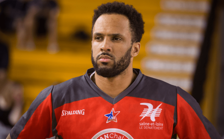 Παίκτης του Χολαργού ο Ντάριν Ντόρσεϊ