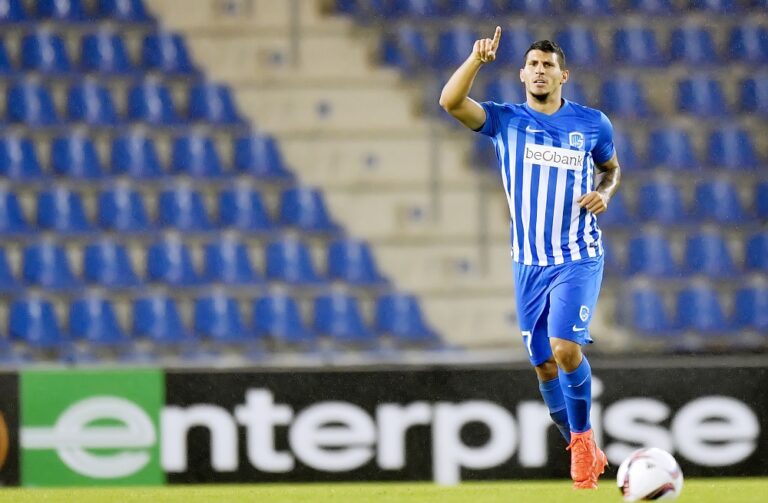 Απομακρύνεται του Καρέλη