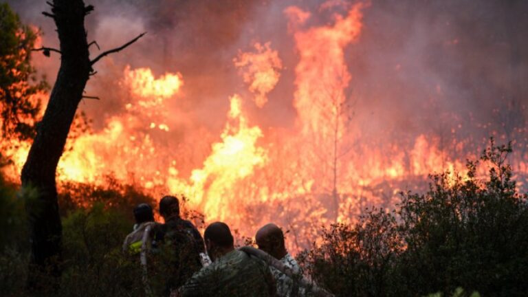 Κομμένο καλώδιο της ΔΕΗ ξεκίνησε τη φωτιά στο Νταού λέει ο δήμαρχος Πεντέλης