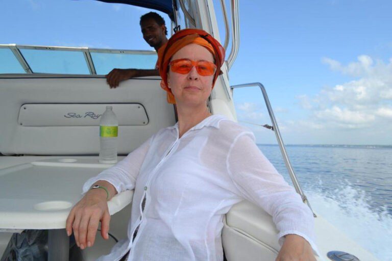 Ρέθυμνο: Ρωσίδα πέρασε 20 ώρες θάλασσα πάνω σε ένα στρώμα