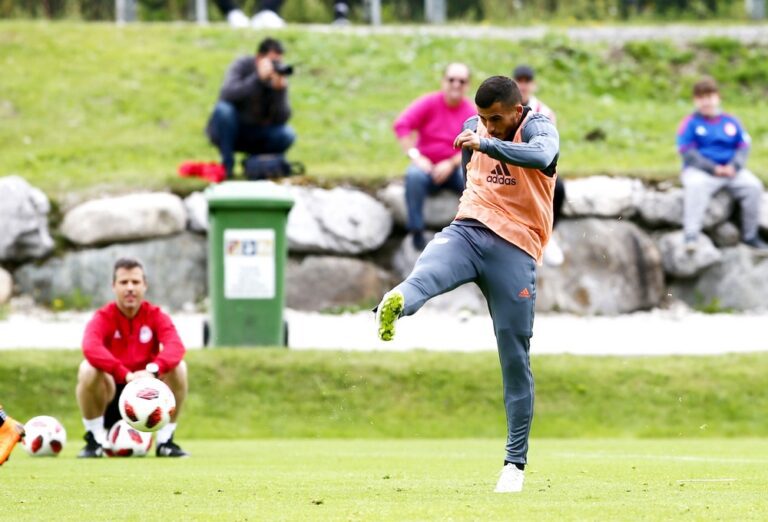 Επιμένει για Ελαμπντελαουί η Μπολόνια