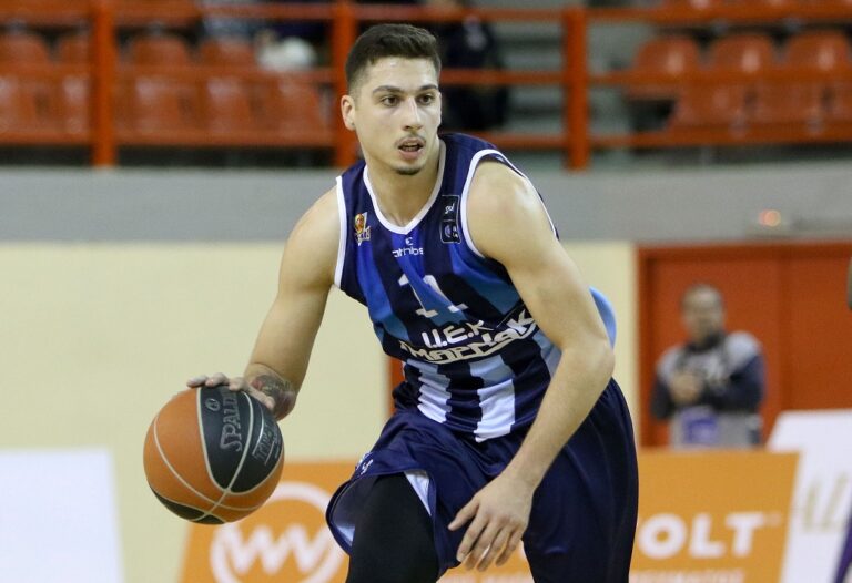 Οδεύουν προς Χολαργό Σπυριδωνίδης και Καμπερίδης