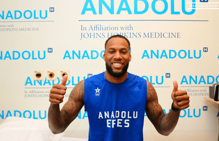 Το αντίο της Εφές στον Σόνι Γουίμς (pic)