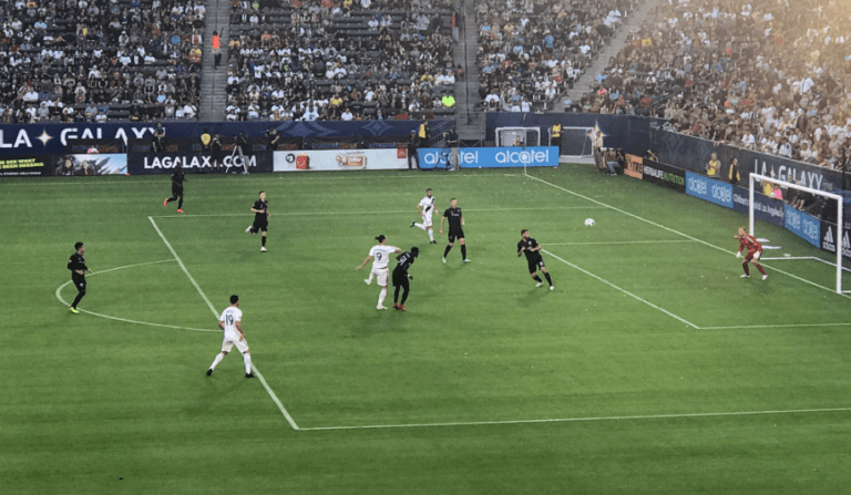 Ακόμα μία γκολάρα από τον Ζλάταν (vid)