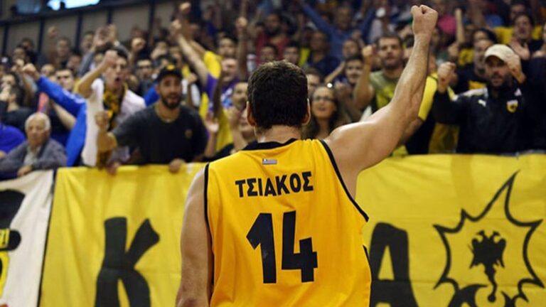 Από τη Δάφνη στον Κόροιβο ο Τσιάκος