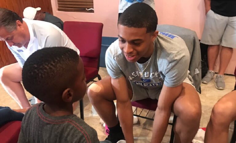 Οι «Καλοί Σαμαρείτες» από το Κεντάκι (pics, vid)