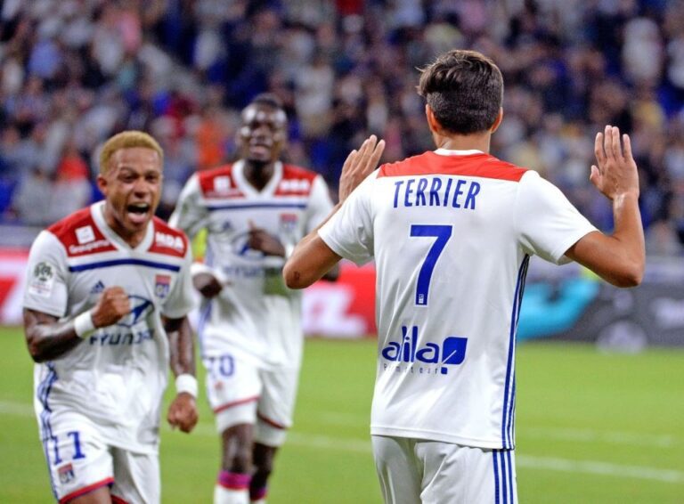 Νίκησε, αλλά δεν άρεσε η Λιόν (vid)