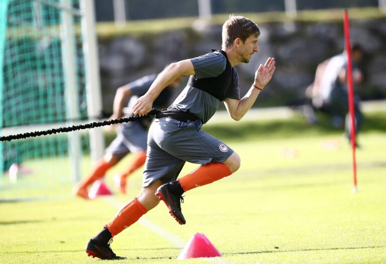 Απειλητικά συνθήματα στο σπίτι του Μάρκο Μαρίν