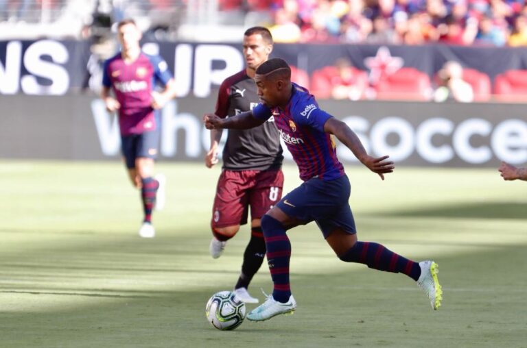 Νίκη στο τέλος για τη Μίλαν κόντρα στην Μπαρτσελόνα (vid)