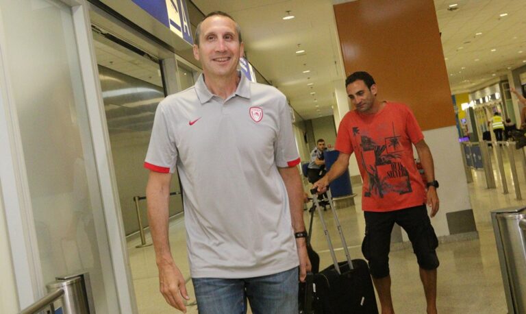 Mπλατ: «Είμαι έτοιμος για την πρόκληση του Ολυμπιακού»