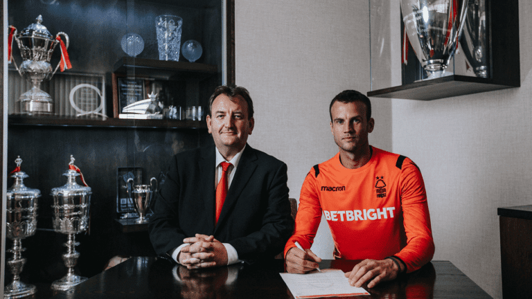 Ανακοίνωσε Λουκ Στιλ η Νότιγχαμ Φόρεστ (pic)