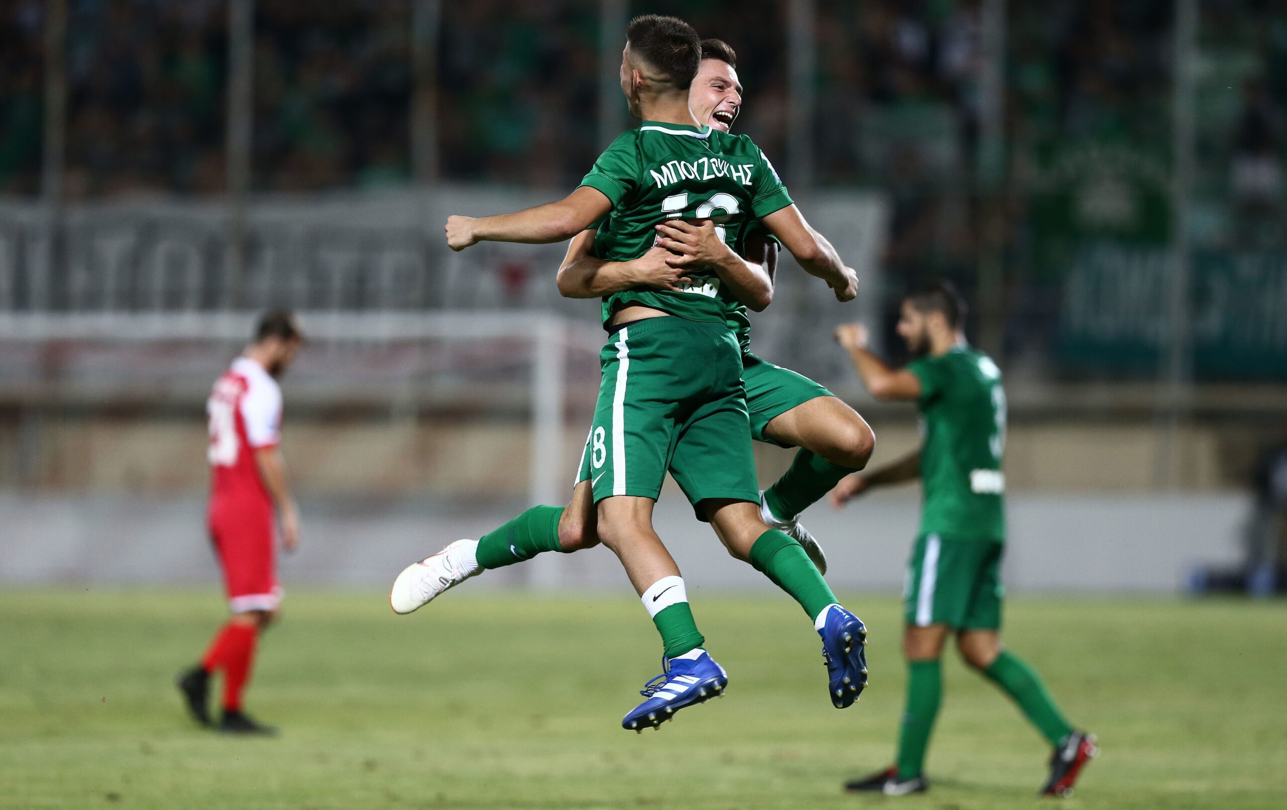 Με το δεξί στο πρωτάθλημα οι τέσσερις «μεγάλοι»