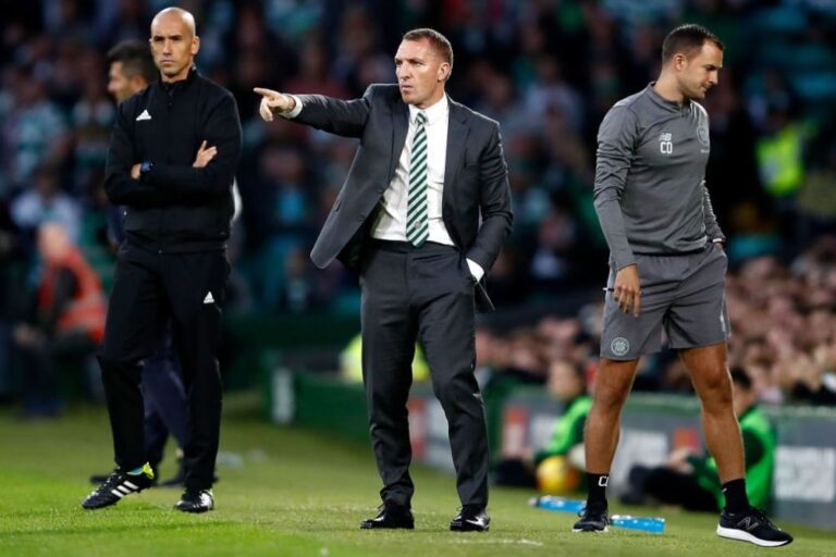 Στην πίεση ο Ρότζερς, του την «λένε» οι οπαδοί της Σέλτικ (pics)