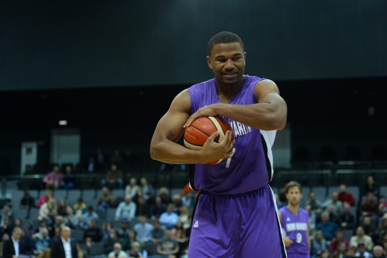 «Πάει για Νας ο Χολαργός» (pic)