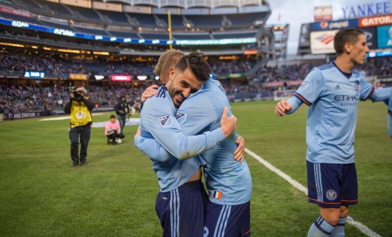 Δεν σταματάει να σκοράρει ο Βίγια (vid)