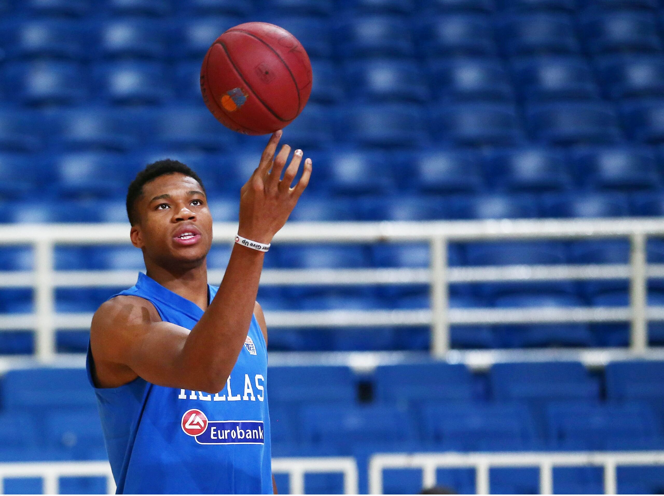 Συγγνώμη ρε παιδιά, αλλά πώς θα έρθει ΕΤΣΙ στο Παγκόσμιο;