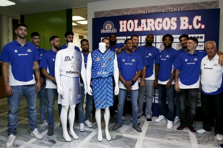 Παρουσιάστηκε ο νέος Χολαργός (pics)
