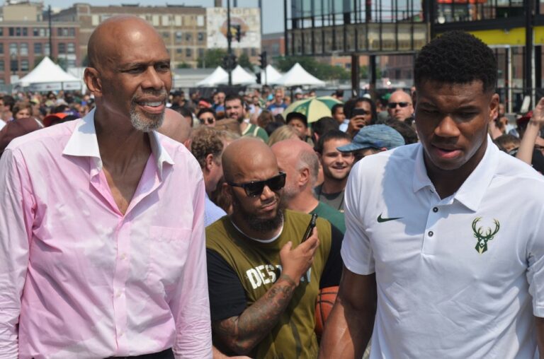 Ο Τζαμπάρ αποθέωνει (ξανά) τον Αντετοκούνμπο (vid)