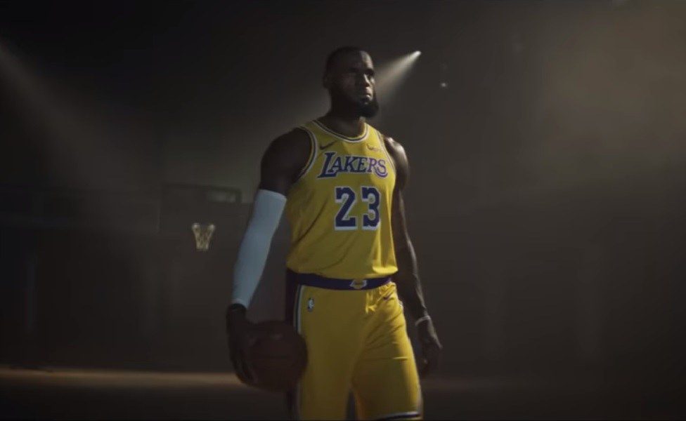 Το φοβερό τρέιλερ του NBA2K19 με τον ΛεΜπρόν (vid)