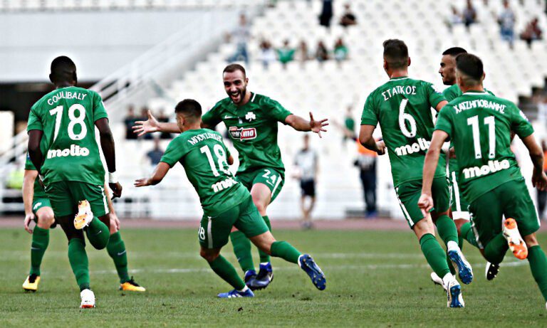 Ακάθεκτος με τα πιτσιρίκια του!