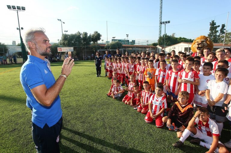 Πέρες: «Να απολαμβάνετε το ποδόσφαιρο»