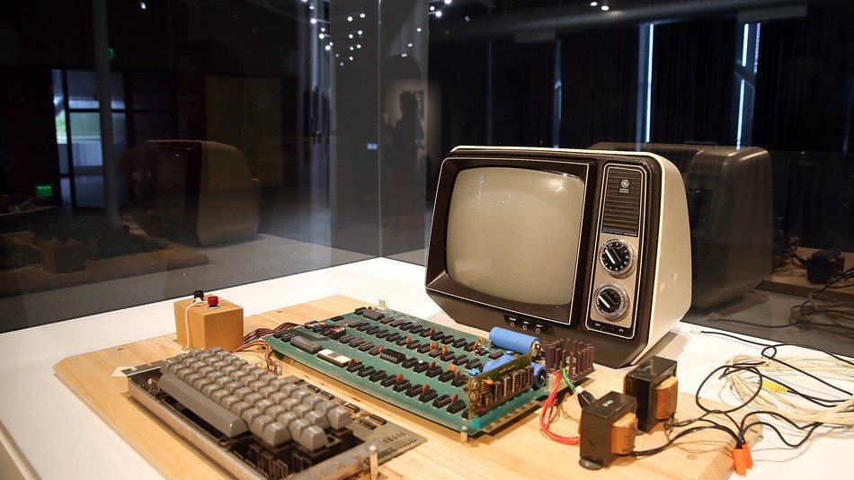 Ένας Apple-1 του 1976 πουλήθηκε για 375.000 δολάρια