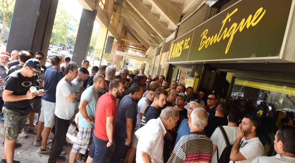 Ο Αρης προκαλεί πανικό για… ένα εισιτήριο! [pics]